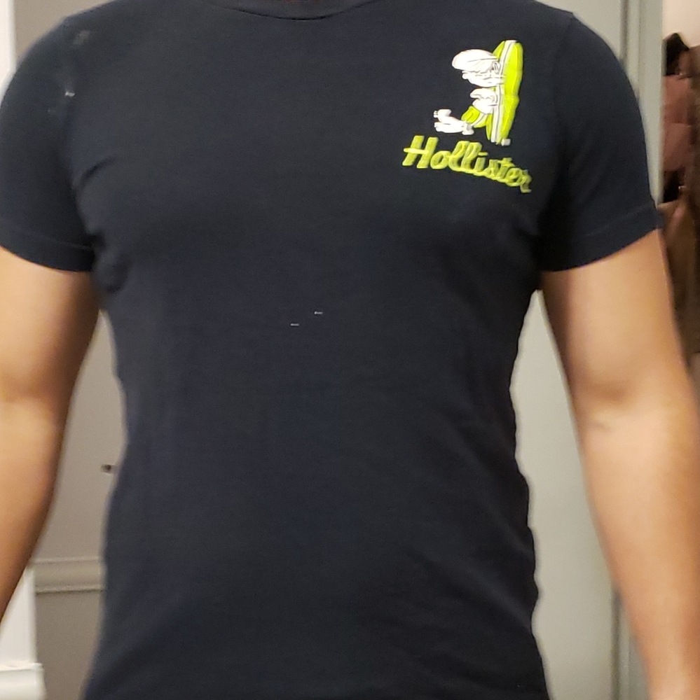 Hollister 👕 shirt 👕